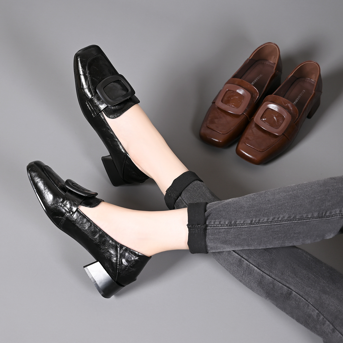 2025春秋一脚蹬乐福鞋英伦粗跟中口方扣单鞋时尚百搭复古方头女鞋