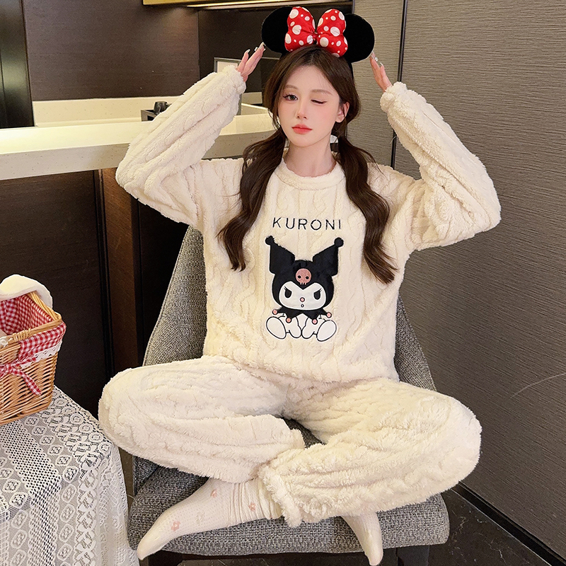 珊瑚绒睡衣套装女生秋冬季2025新款家居服保暖可爱卡通杏色库洛米