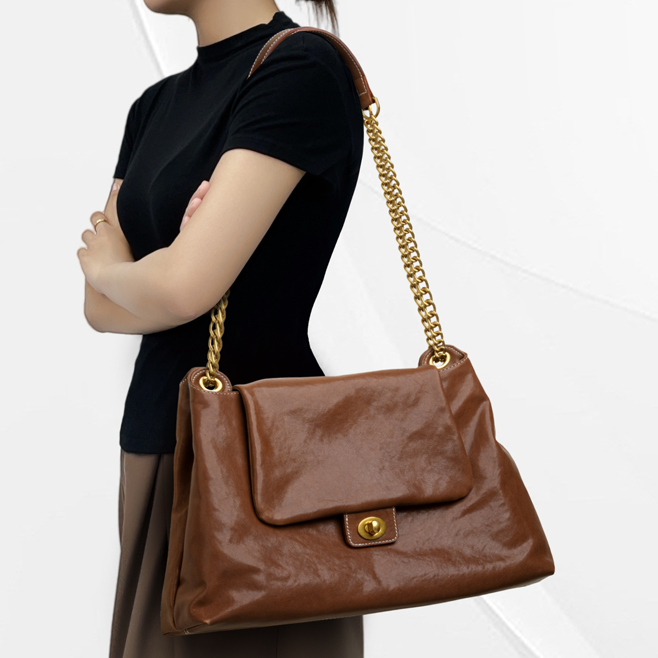 CCAMO斜挎包女款爆款2025新款女式包包轻奢小众高级牛皮真皮女包