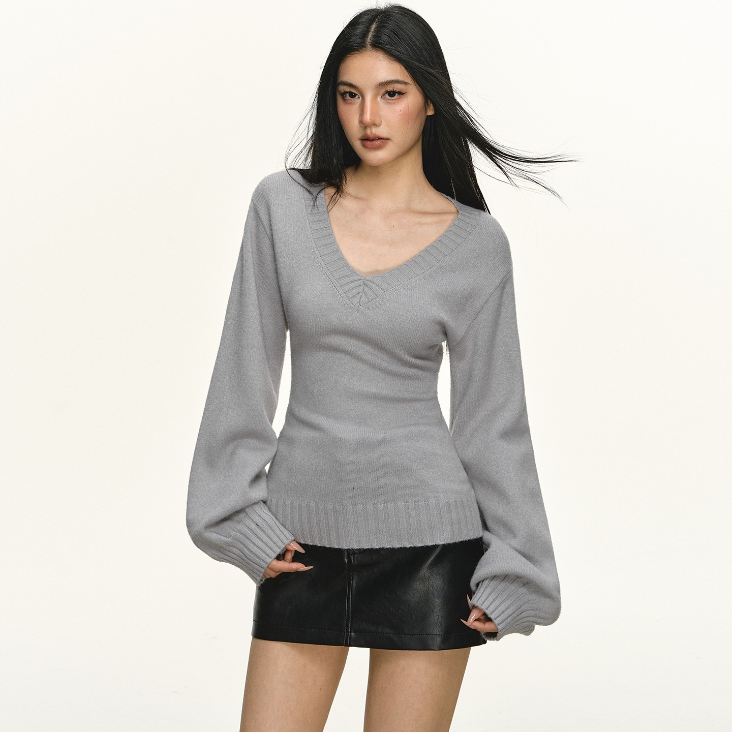 anna aneae灯笼袖v领毛衣女秋冬内搭可外穿灰色收腰显瘦针织上衣