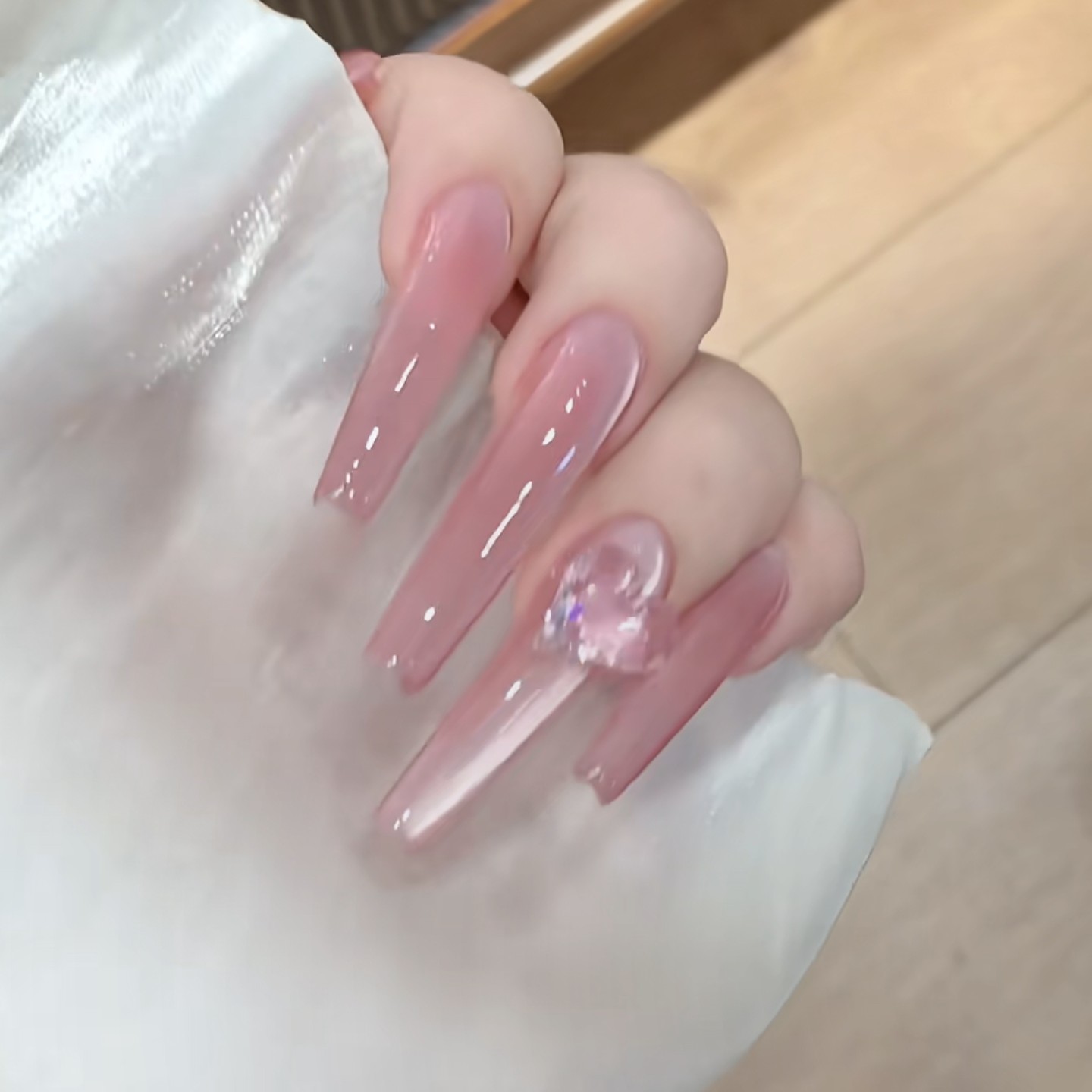 【美少女战士】冰透裸色带钻爆闪成品穿戴甲自然显白中长款美甲贴片