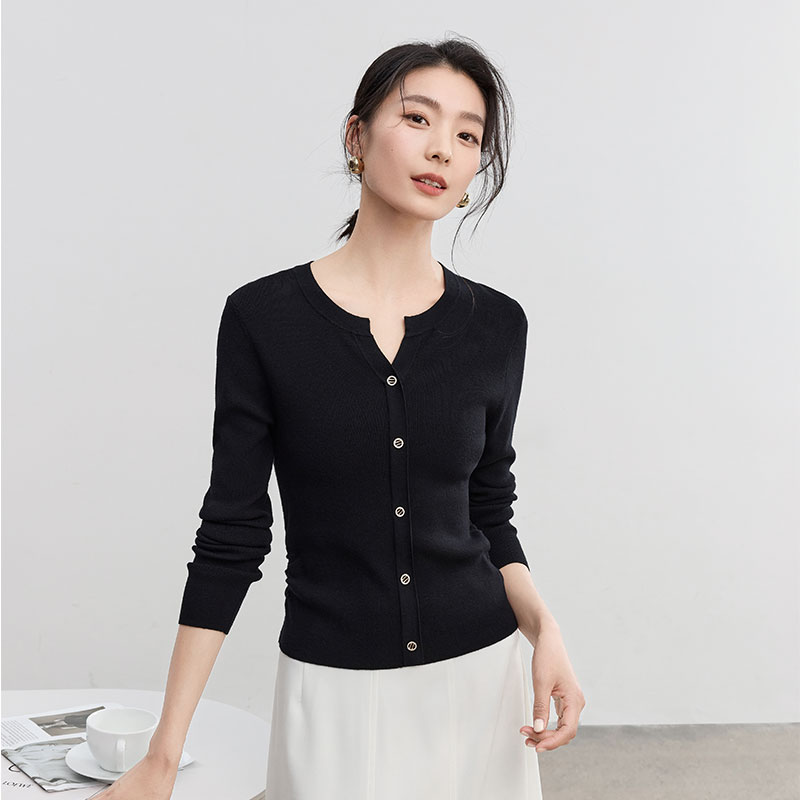 OSA/欧莎 圆领休闲长袖毛针织衫女装极简风S125A16027