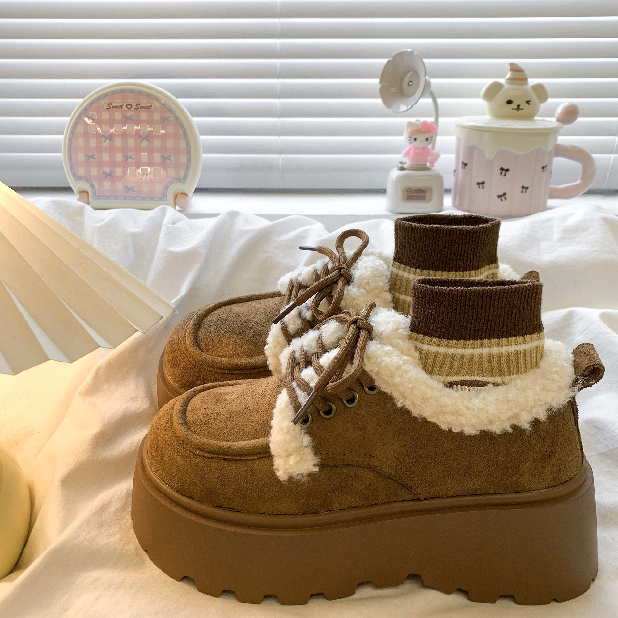 啄木鸟厚底增高加绒加厚雪地靴女2025新款秋冬保暖棉鞋复古勃肯鞋