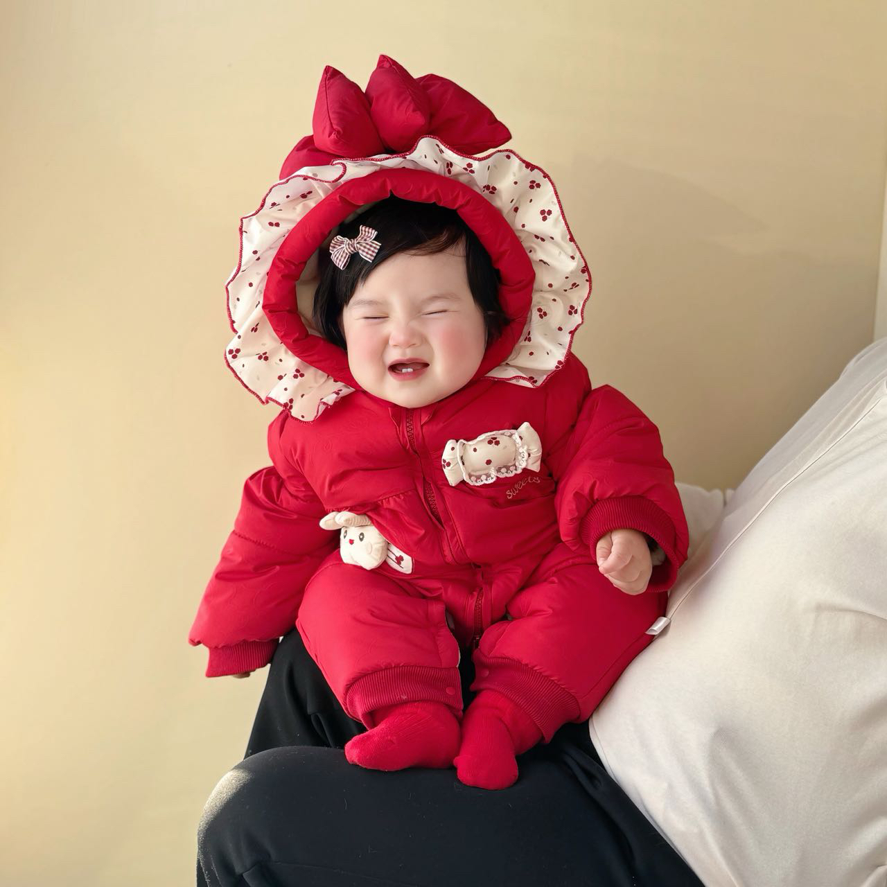 圣诞新年款糖果小兔连体男女宝可爱保暖哈衣冬季外出爬服加厚哈衣