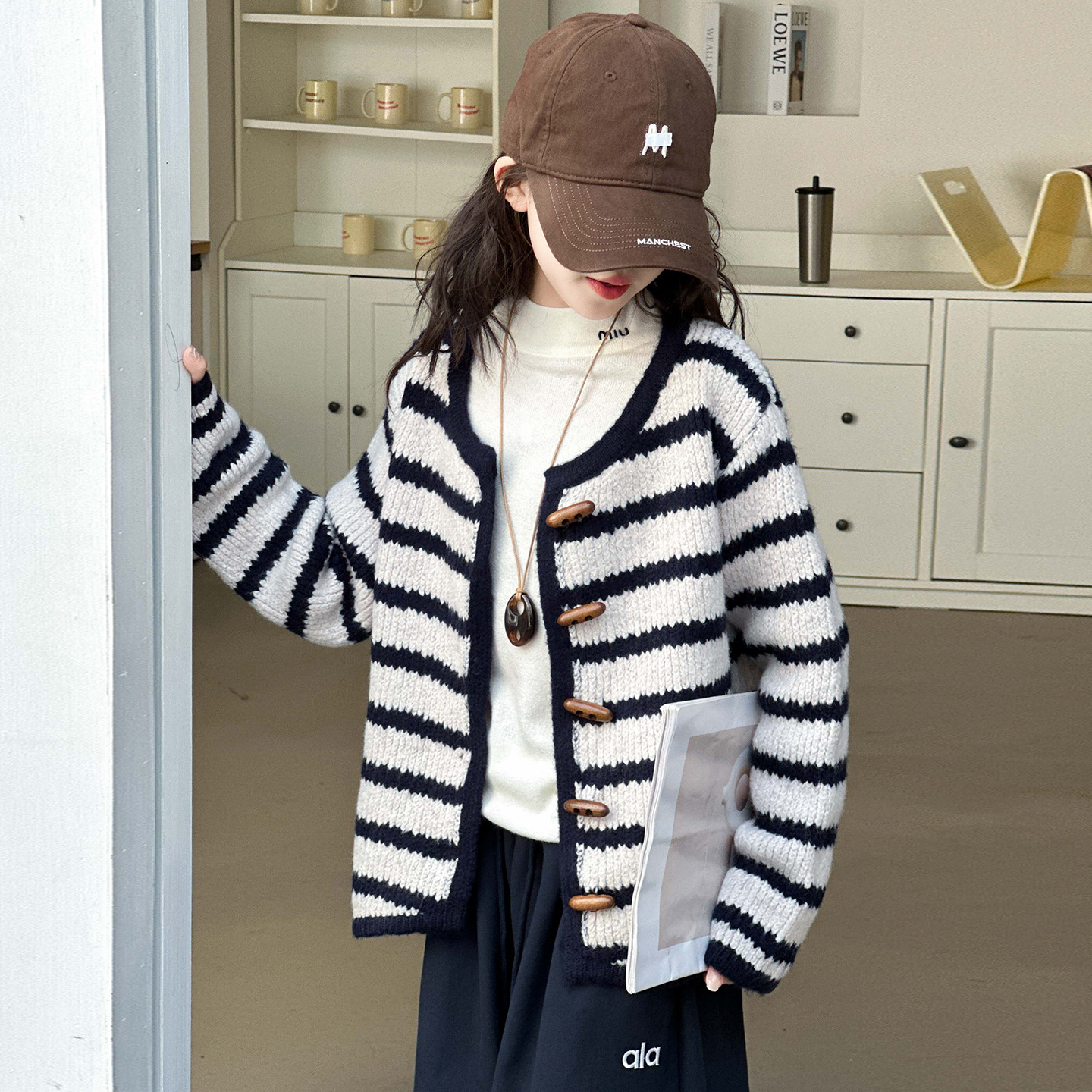 女童毛衣开衫外套春秋季2025新款中大儿童洋气针织衫女孩条纹衫潮