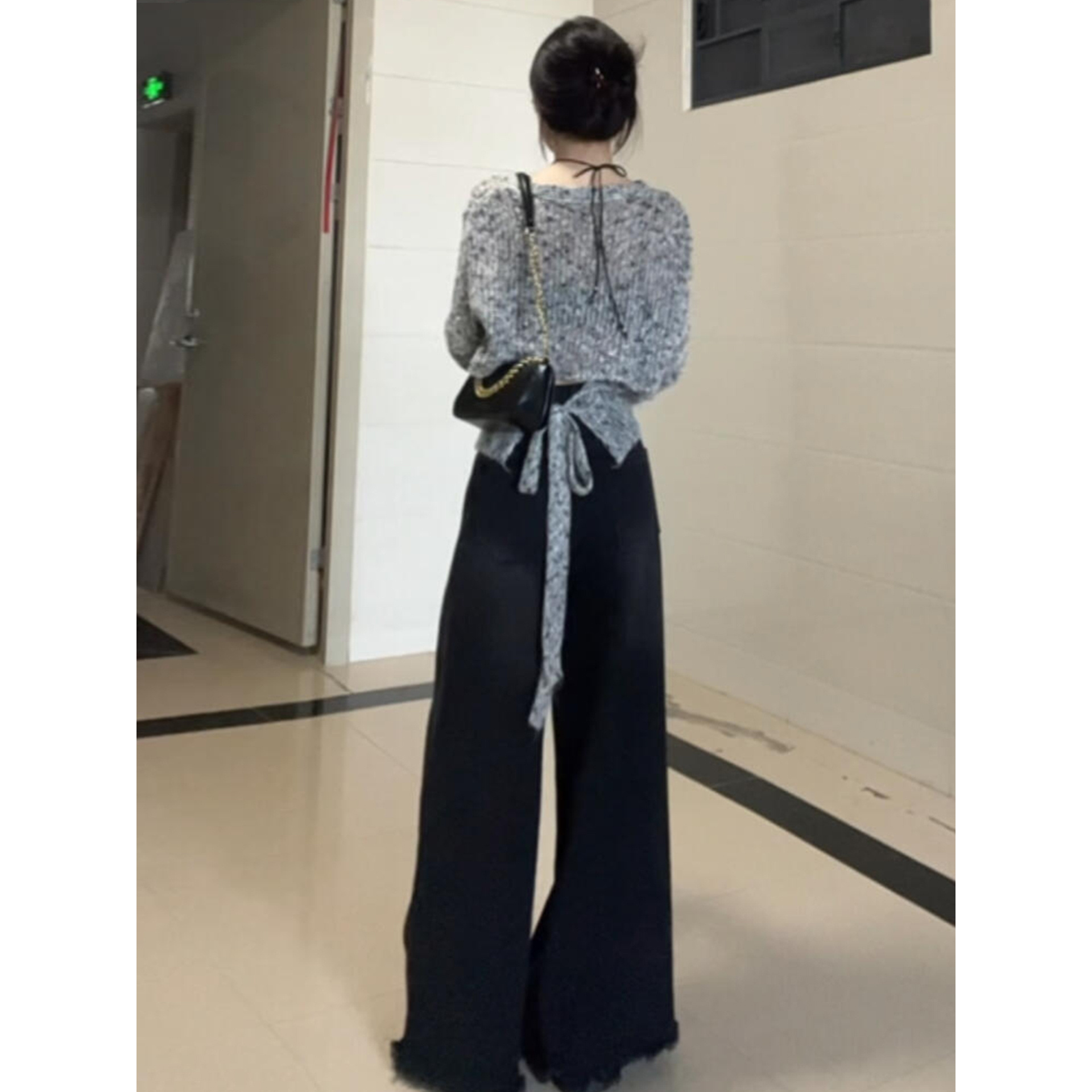 法式慵懒风长袖针织衫t恤女秋季设计感小众后背绑带镂空打底上衣