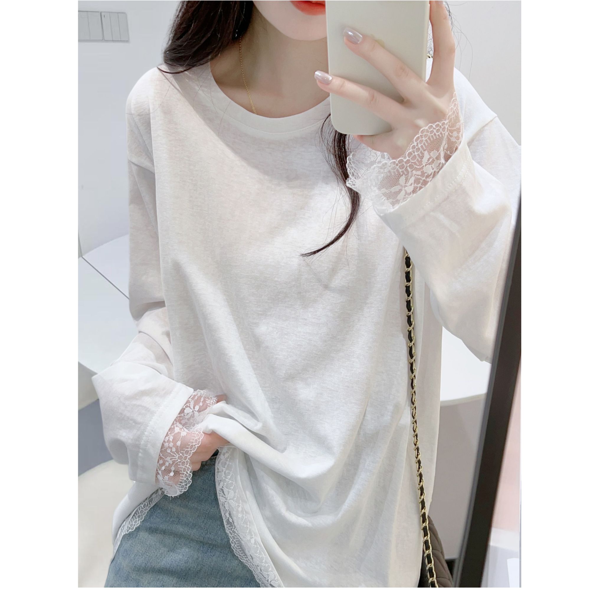 白色雪花棉圆领长袖蕾丝拼接T恤女春秋季新款宽松设计感内搭上衣