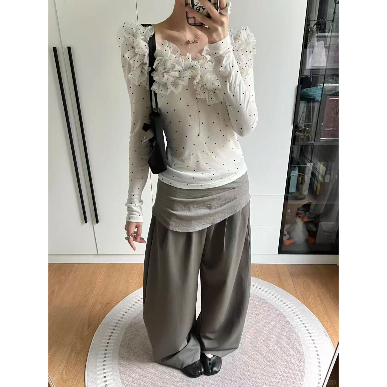 浪漫波点洋气上衣T恤小衫弯刀裤打褶挡胯香蕉裤宽松直筒阔腿长裤