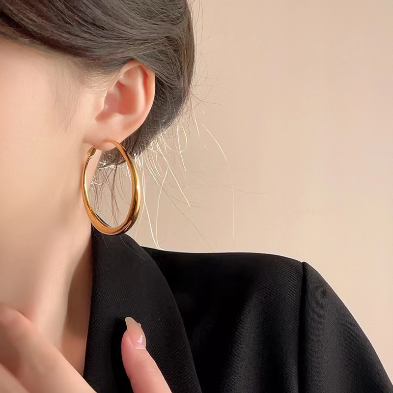 铜合金耳饰 耳畔圆舞曲！金属冷淡风素圈耳环女耳钉