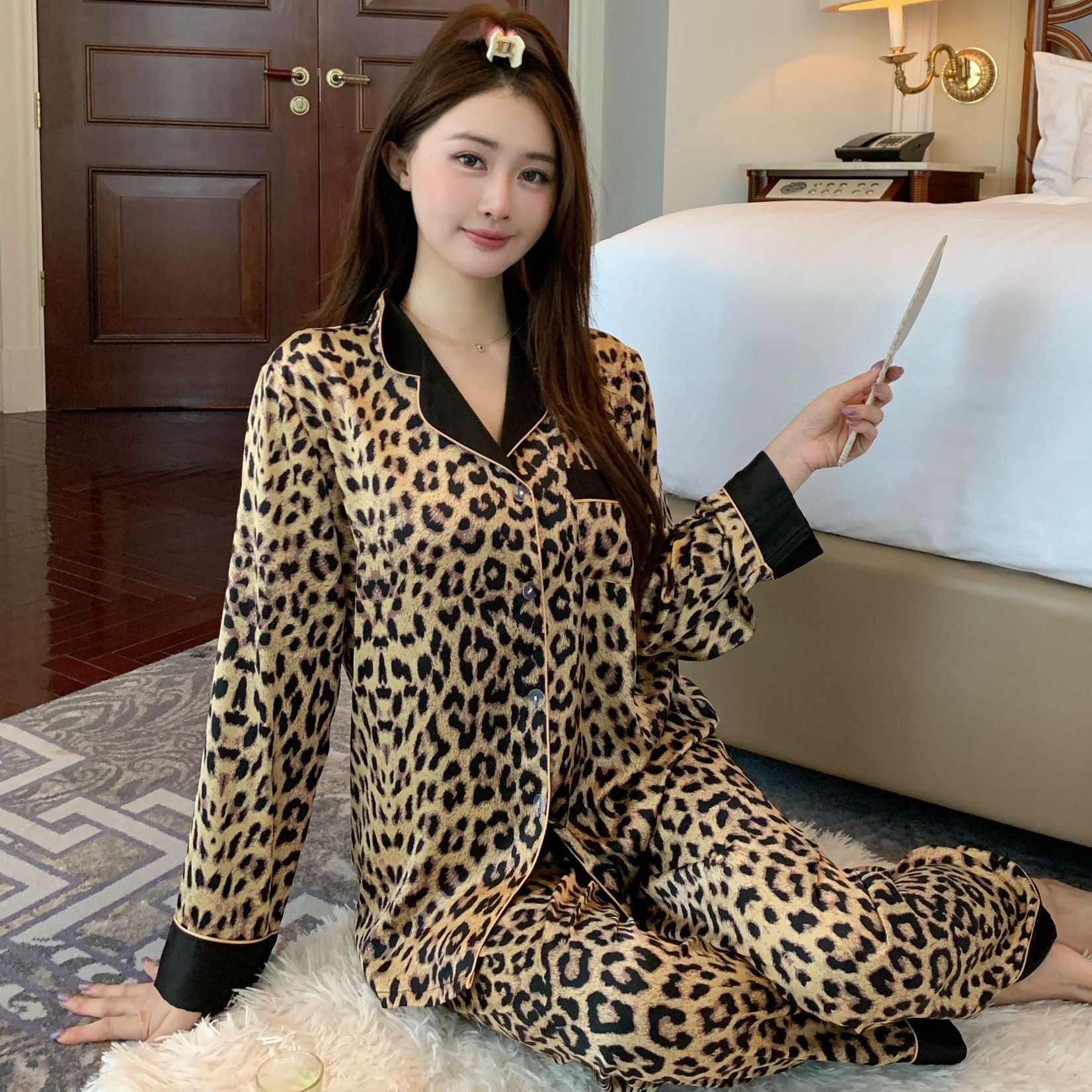 春秋豹纹睡衣性感时尚长袖长裤女款套装日系外穿开衫家居服