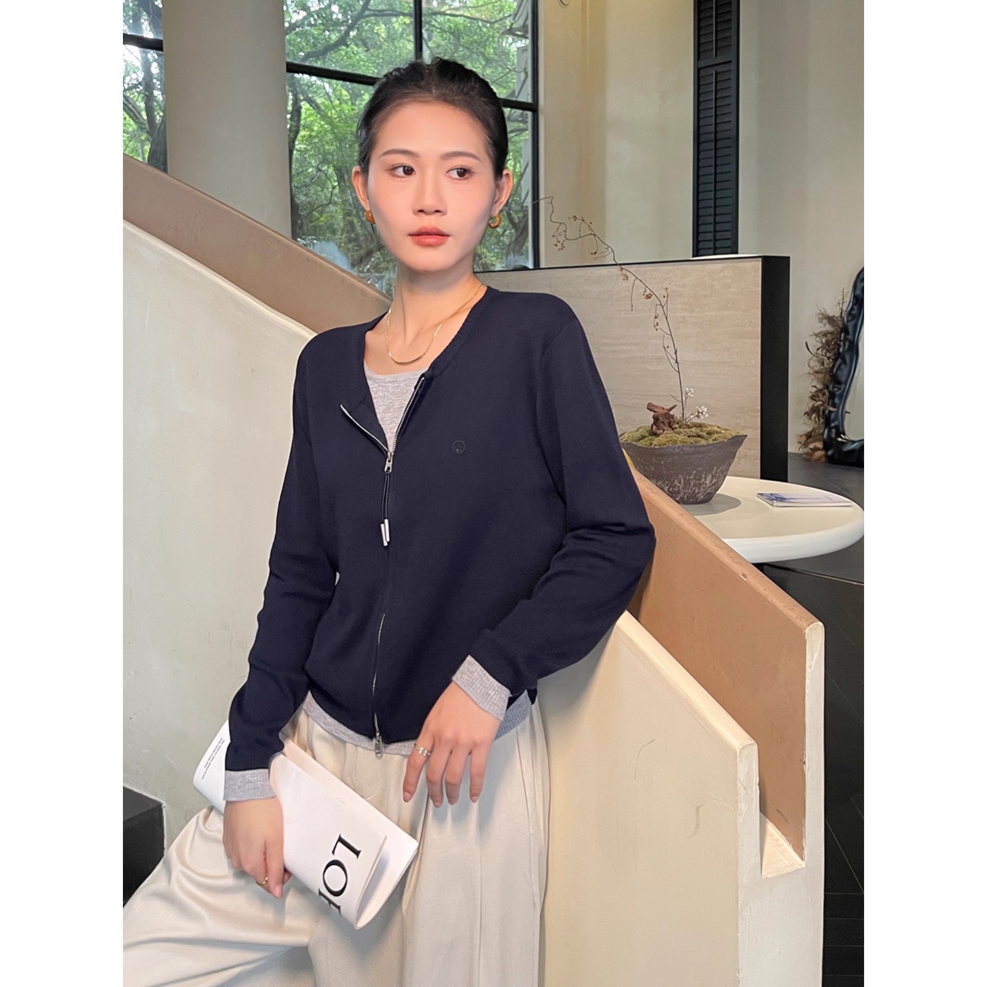 撞色v领假两件针织开衫女春秋2025新款韩系长袖毛衣打底内搭上衣
