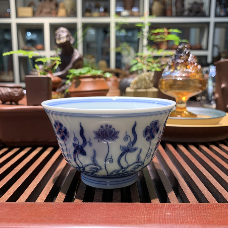 昀溪山房景德镇青花手绘莲塘水藻纹杯120cc