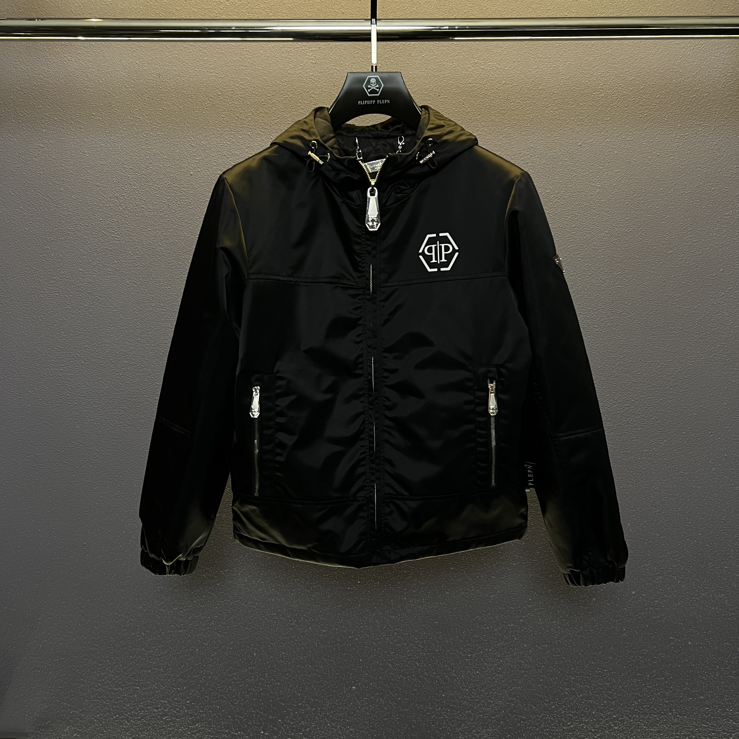 PLIPHPP PLEPN暗黑风防风欧美秋冬男士三防户外连帽夹克风衣F8890
