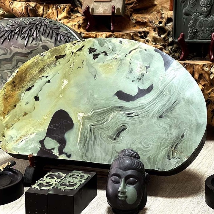 苴却石摆件毛石原料（未雕刻）35x22x4