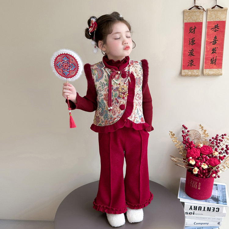 女童加厚汉服套装拜年服新中式三件套小童中国风红色马甲唐装冬季