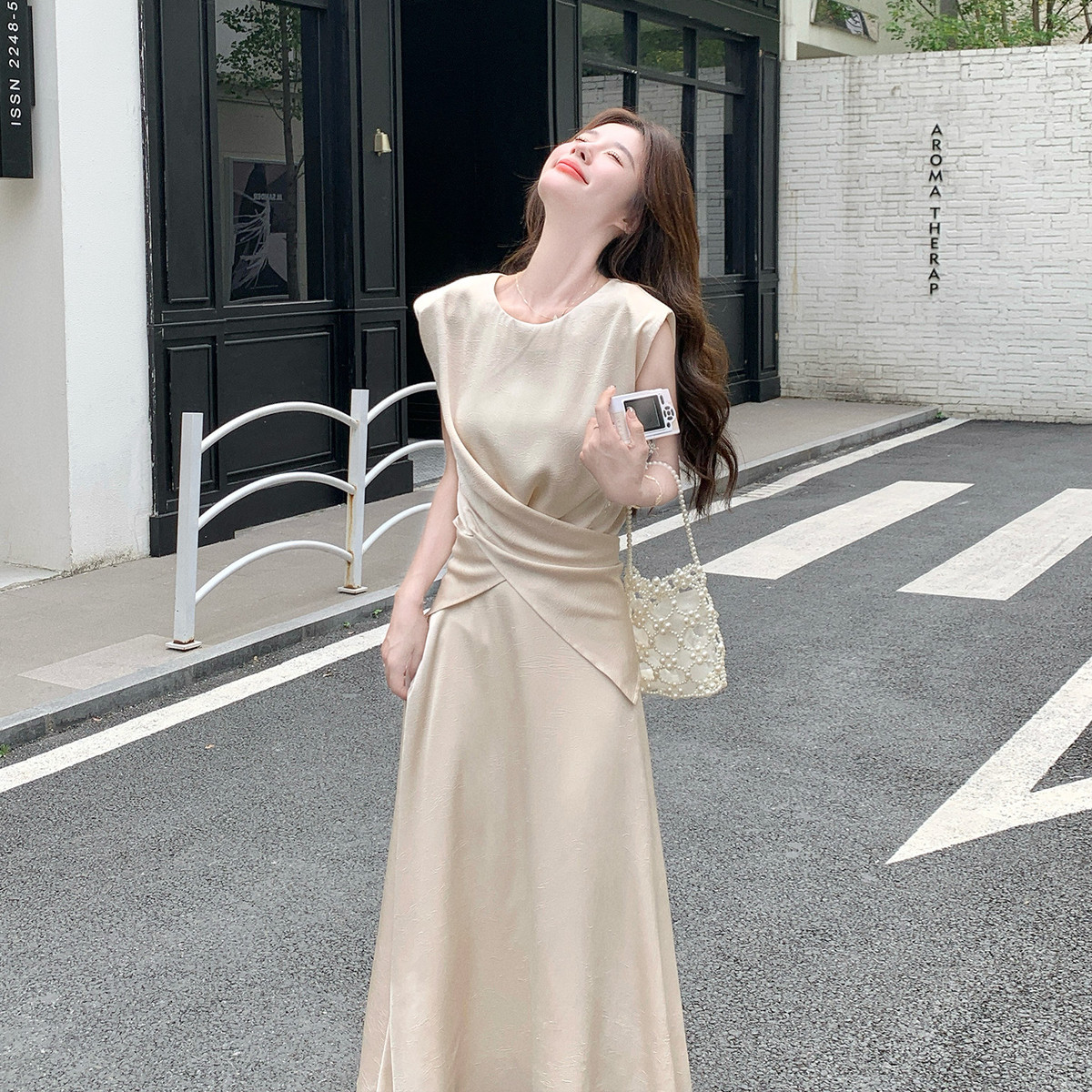 多巴胺服装女法式高级感时尚套装裙女2025夏新款气质绝美无袖上衣