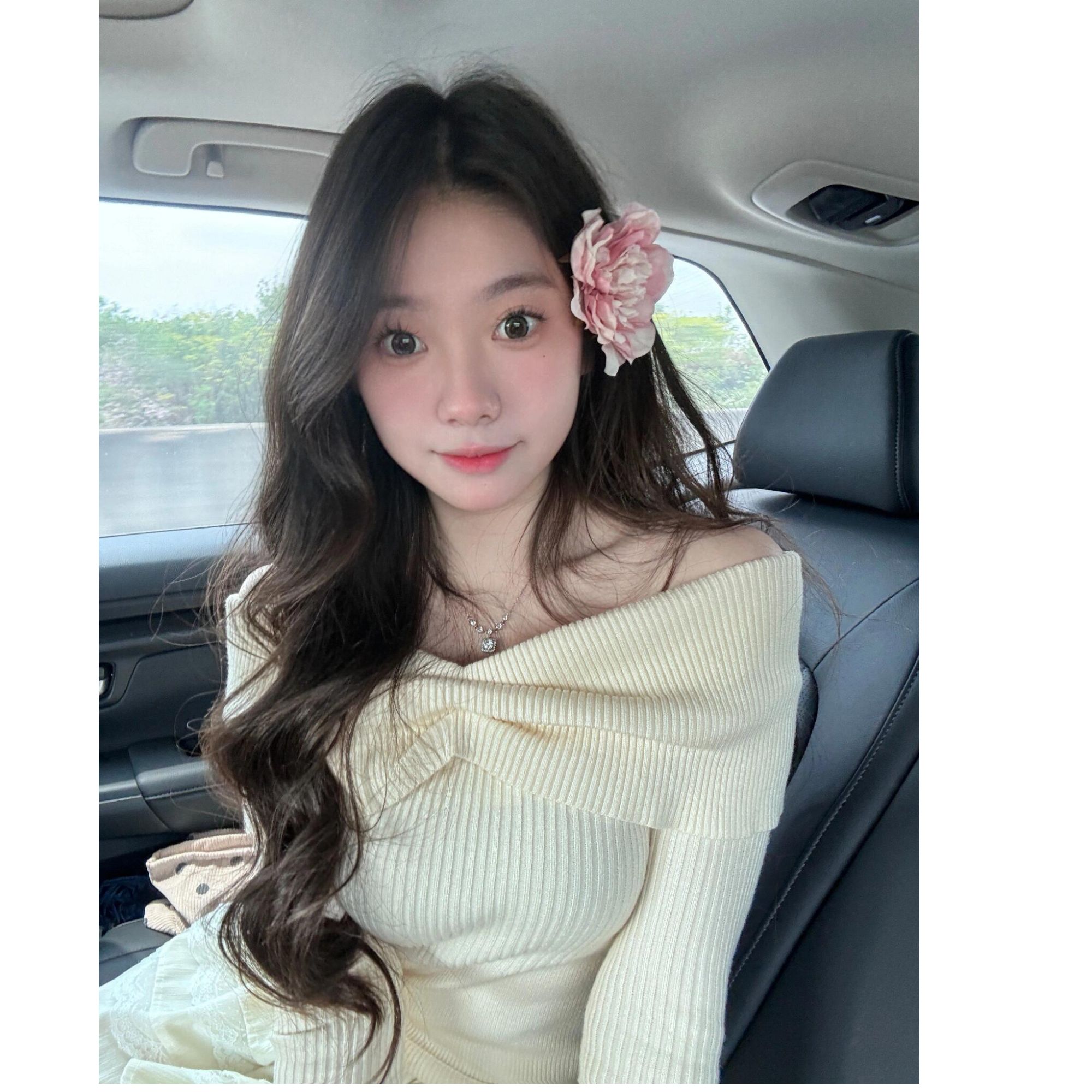 杏色一字肩毛衣针织内搭打底衫女秋冬2025新款设计感小众露肩上衣