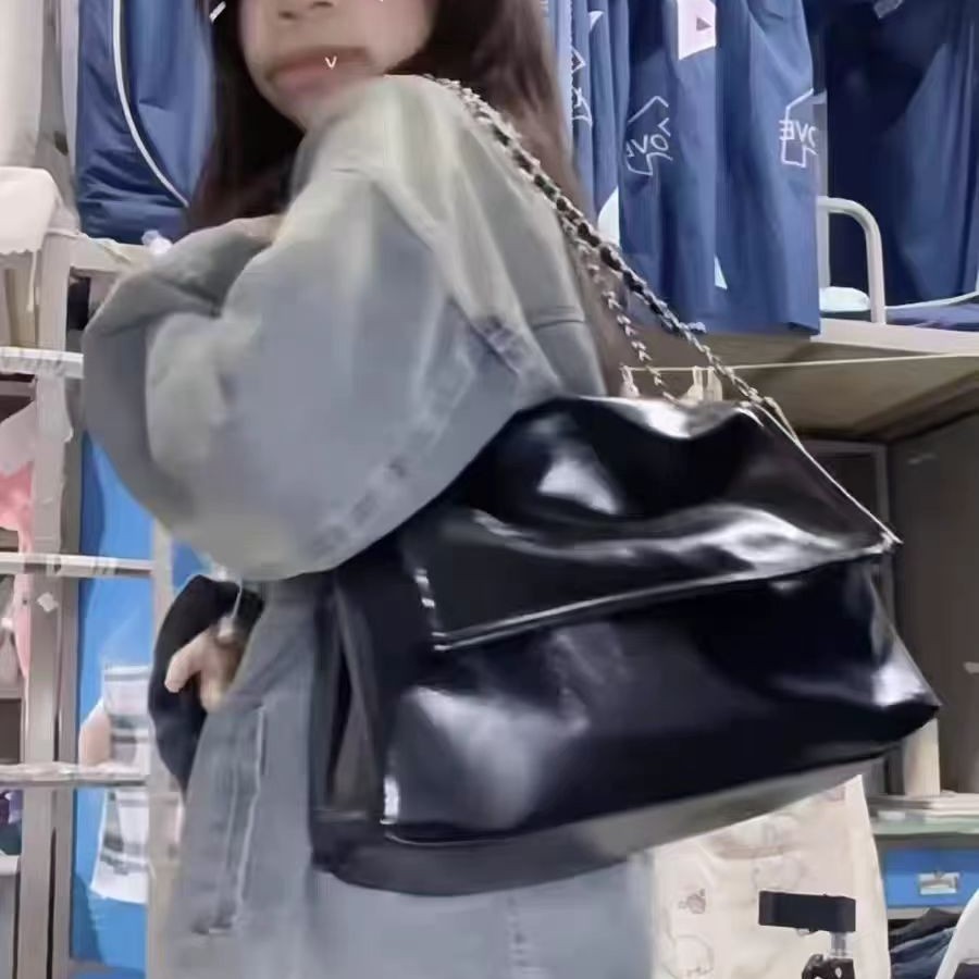 &小众高级大容量托特女包秋冬新款简约单肩腋下包女士单肩包黑色