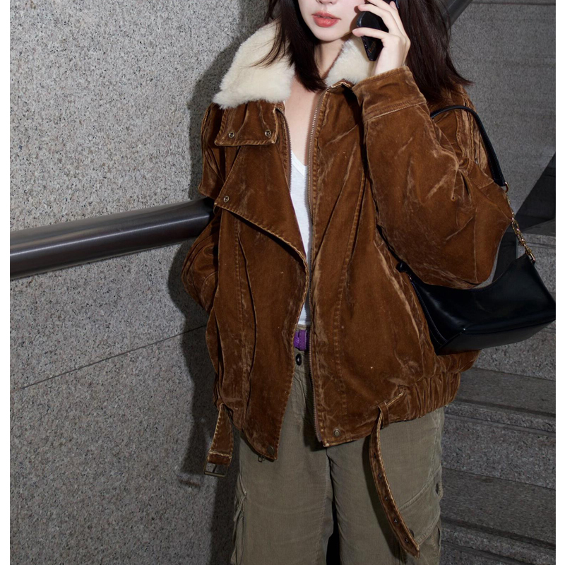 今年冬季流行美拉德风复古时髦宽松显瘦咖啡色外套女毛领拉链夹克