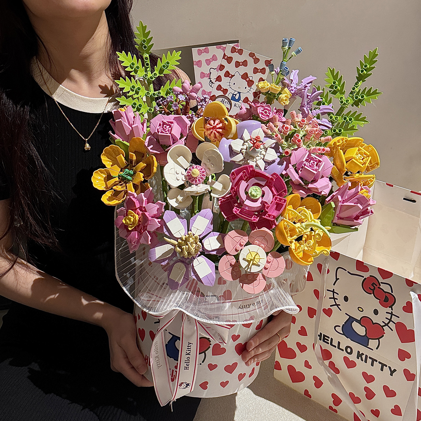 积木花束永生玫瑰花积木仿真花束女生系列抱抱桶拼装女孩七夕礼物