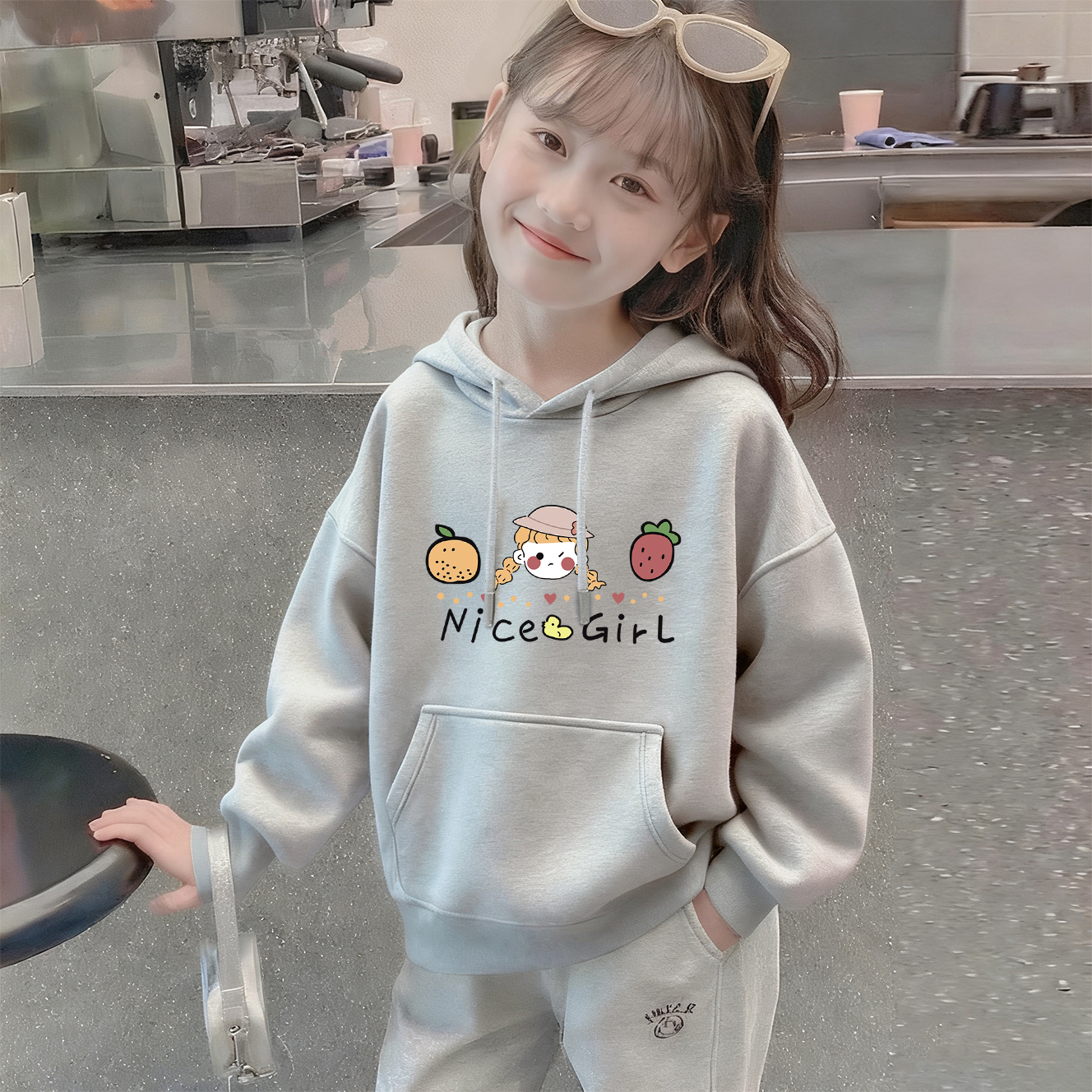 女童超好看卫衣秋季2025新款儿童韩系穿搭洋气上衣小女孩连帽衣服