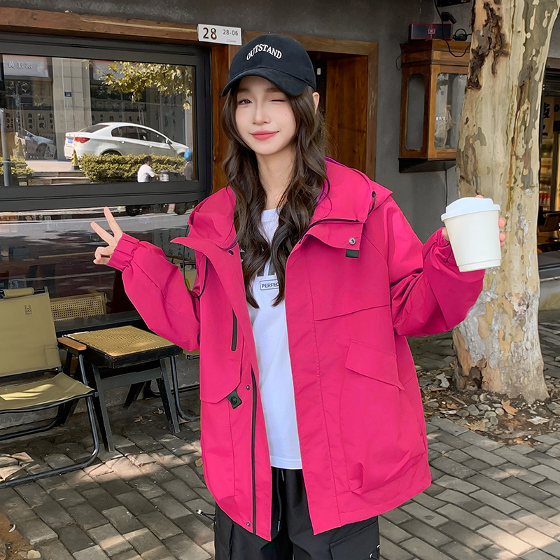 防风防水防静电冲锋衣外套男女同款春秋户外运动登山服情侣装短款