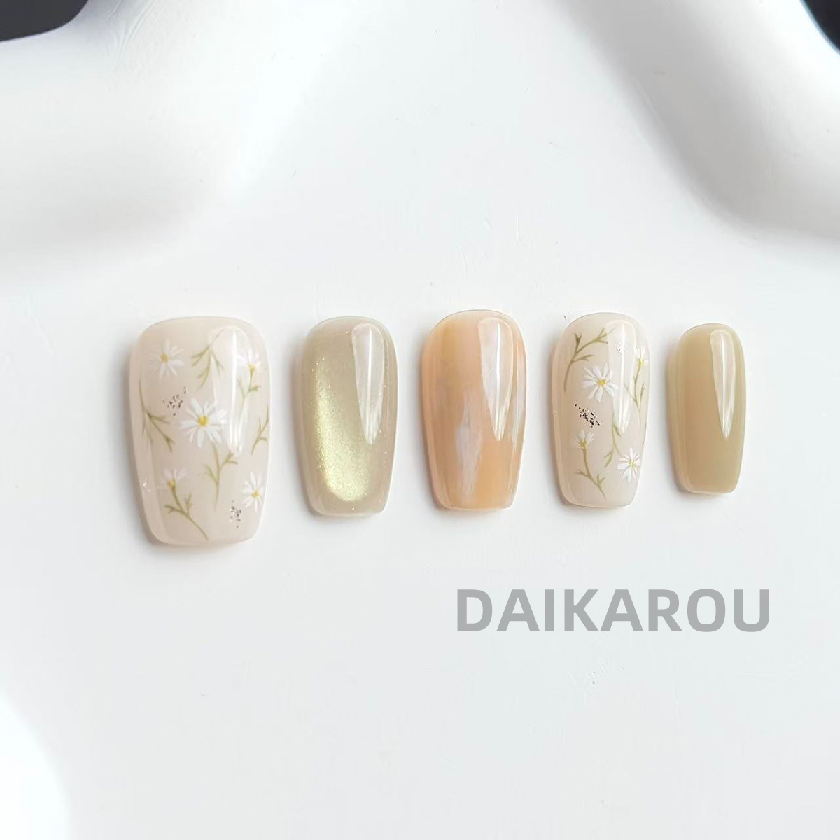 十里花田 黛卡柔 预售 哇擦么 新甲型 此度 短椭圆手工穿戴甲10片