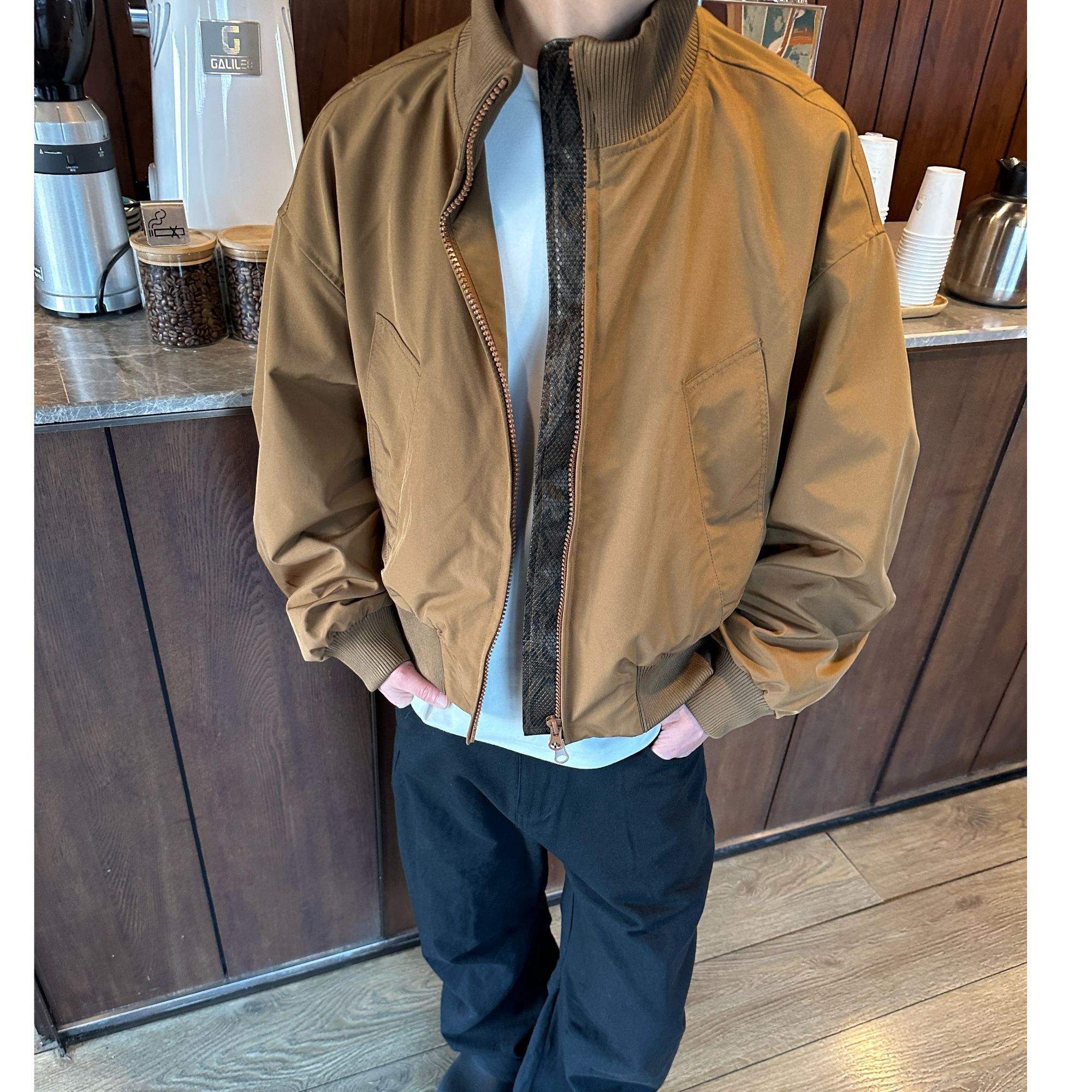 咖色座山蟒飞行夹克外套男款秋春季短款巴恩风穿搭立领美式棒球服