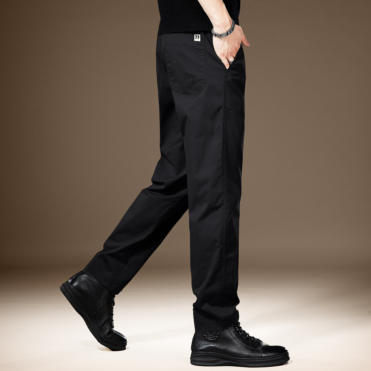 高端简约潮牌黑色休闲裤男新款宽松百搭直筒锥形长裤子男