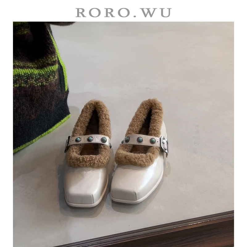 娆娆吴·头层羊皮法式复古方头一字扣毛毛鞋秋冬新款浅口单鞋女E48
