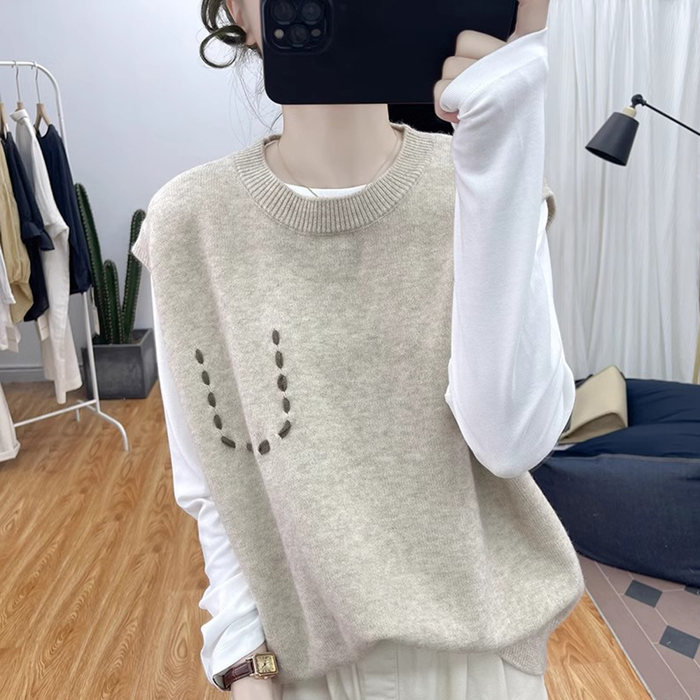 秋冬新款减龄内搭显瘦假口袋针织马甲+白色简约圆领长袖T恤套装女