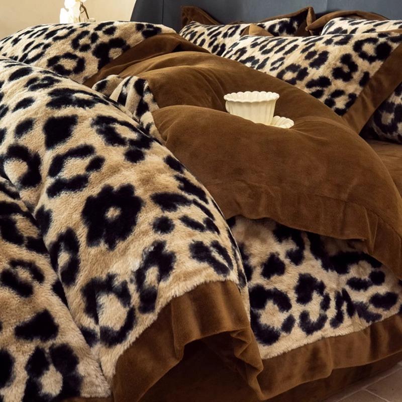 FAVMARTHA2025新款A类豹纹兔毛绒保暖牛奶绒四件套冬季珊瑚绒加厚