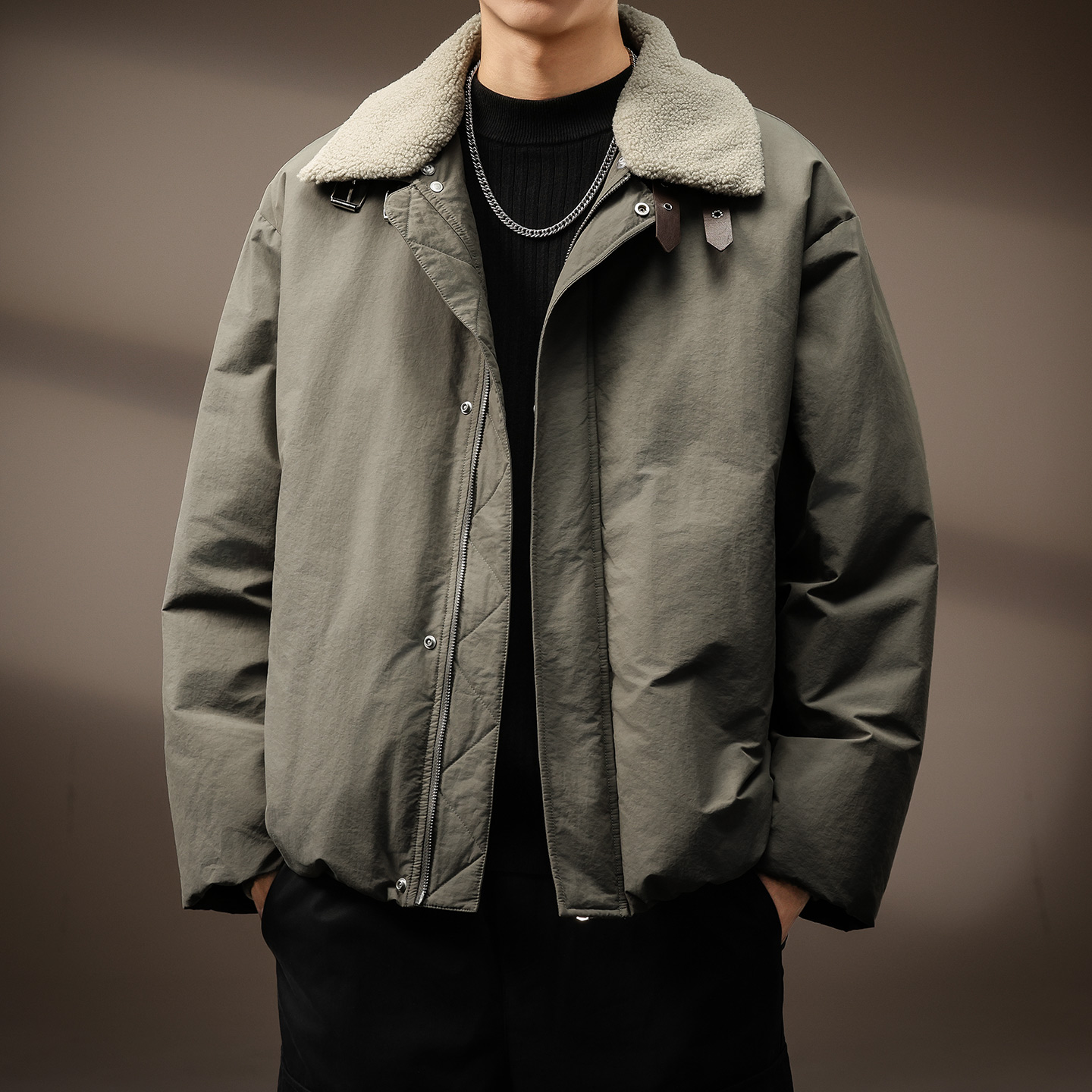 高端巴恩风撞色羊羔绒翻领工装羽绒服男士冬季新款保暖羽绒外套男