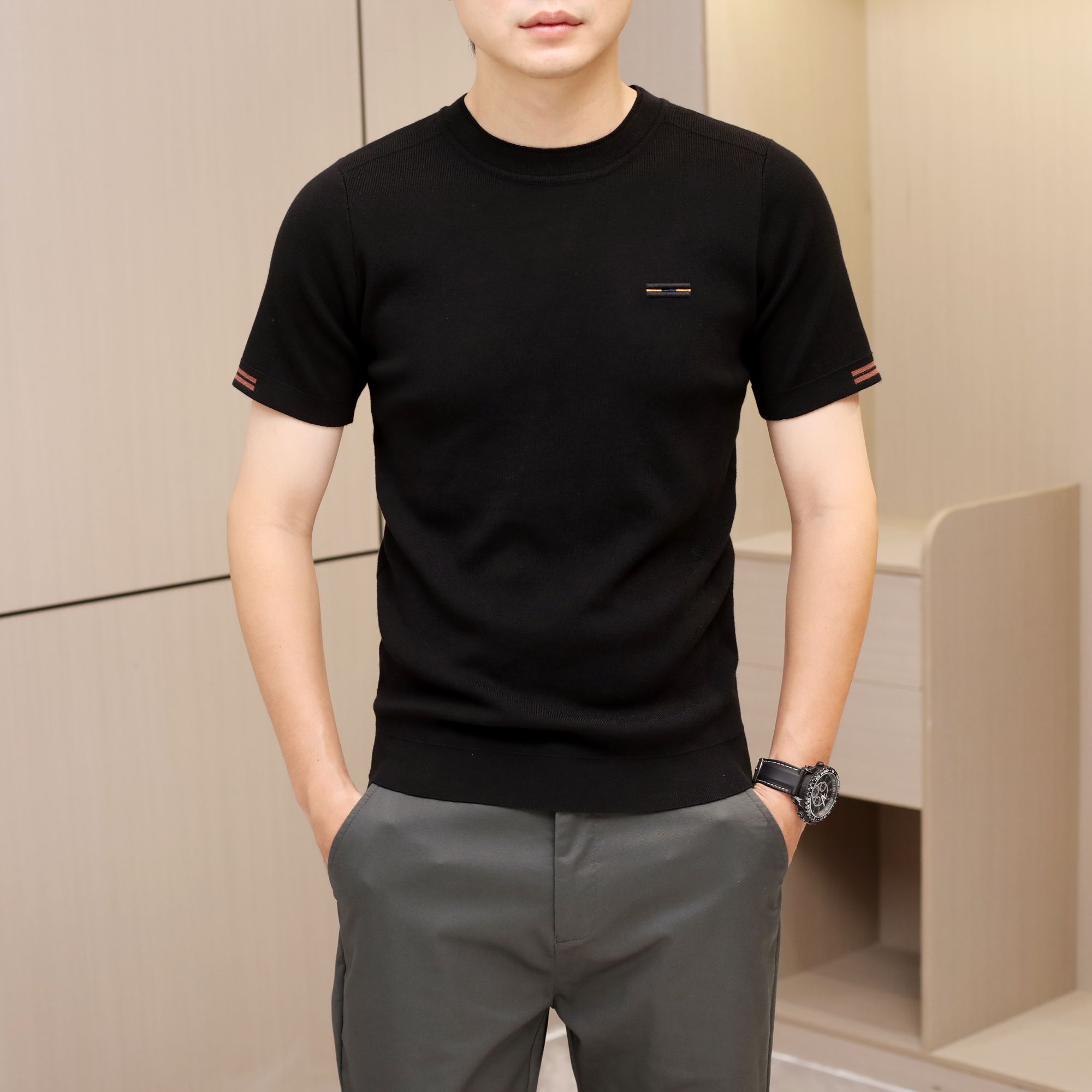 秋冬男士毛衣打底针织衫绣花纯色高品质商务潮流圆领短袖毛衣修身