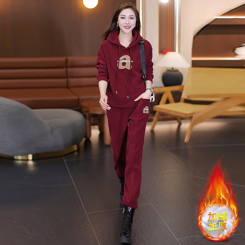 拉夏贝尔休闲加绒套装女2025秋冬新款字母连帽卫衣卫裤显瘦两件套
