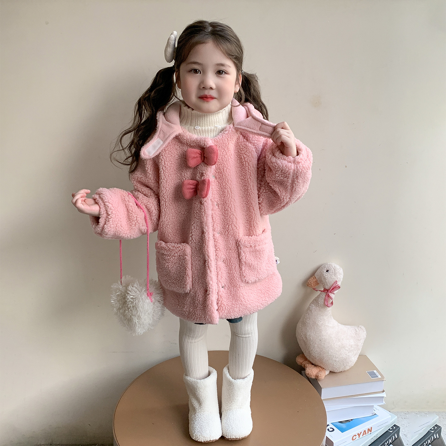 韩系女童冬装洋气撞色蝴蝶结毛毛衣2025新款儿童时尚宝宝加厚外套