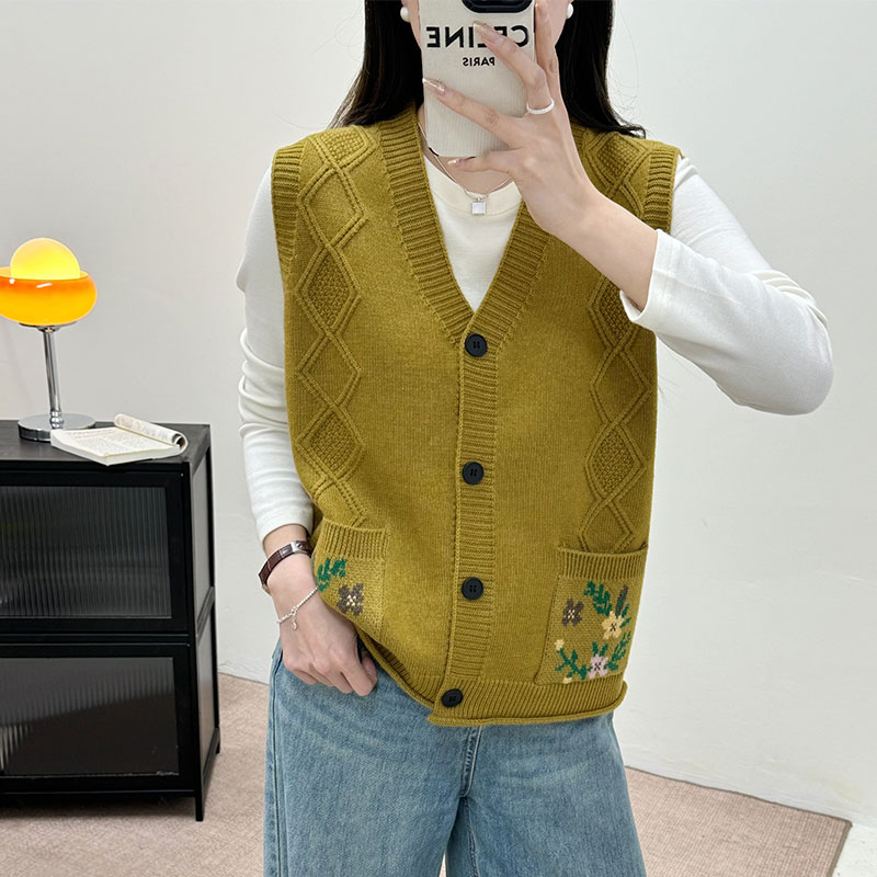 2025年春秋新款提花针织马甲背心女士毛衣坎肩V领开衫无袖上衣潮
