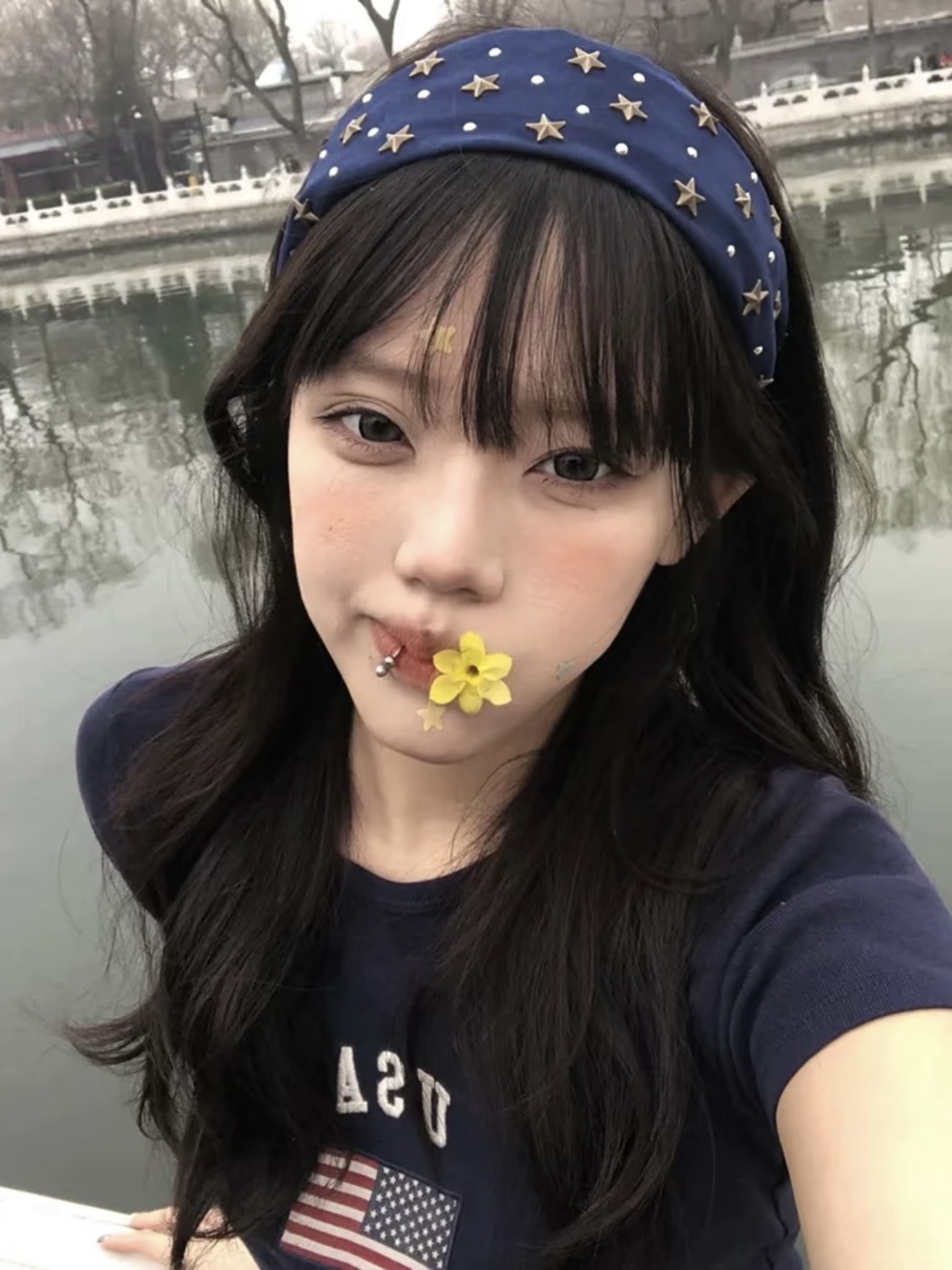 复古辣妹小众个性星星铆钉宽边发箍2025新款潮人复古压发头箍高级