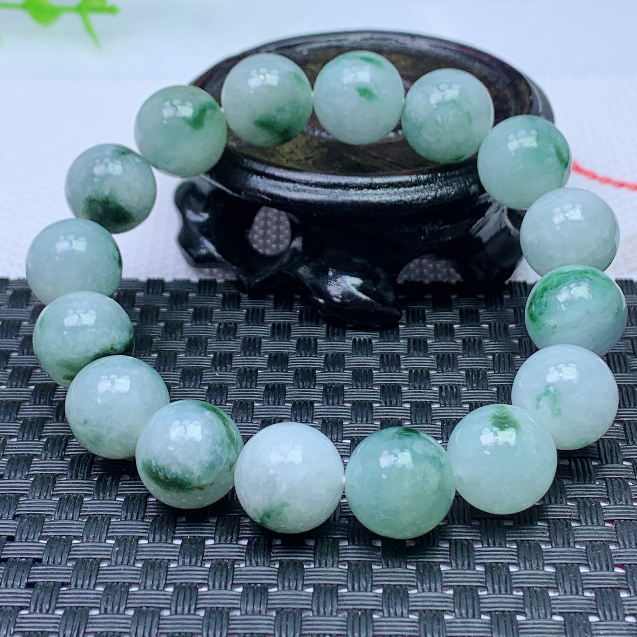 正品缅甸天然A货翡翠 圆润饱满 冰飘花圆珠手串 尺寸 13加16颗