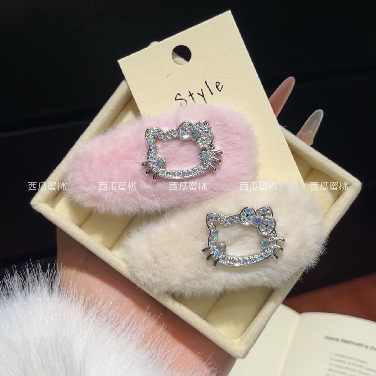 闪钻kt!甜酷女孩kt发夹可爱粉色时髦秋冬新品毛绒绒刘海发卡发饰