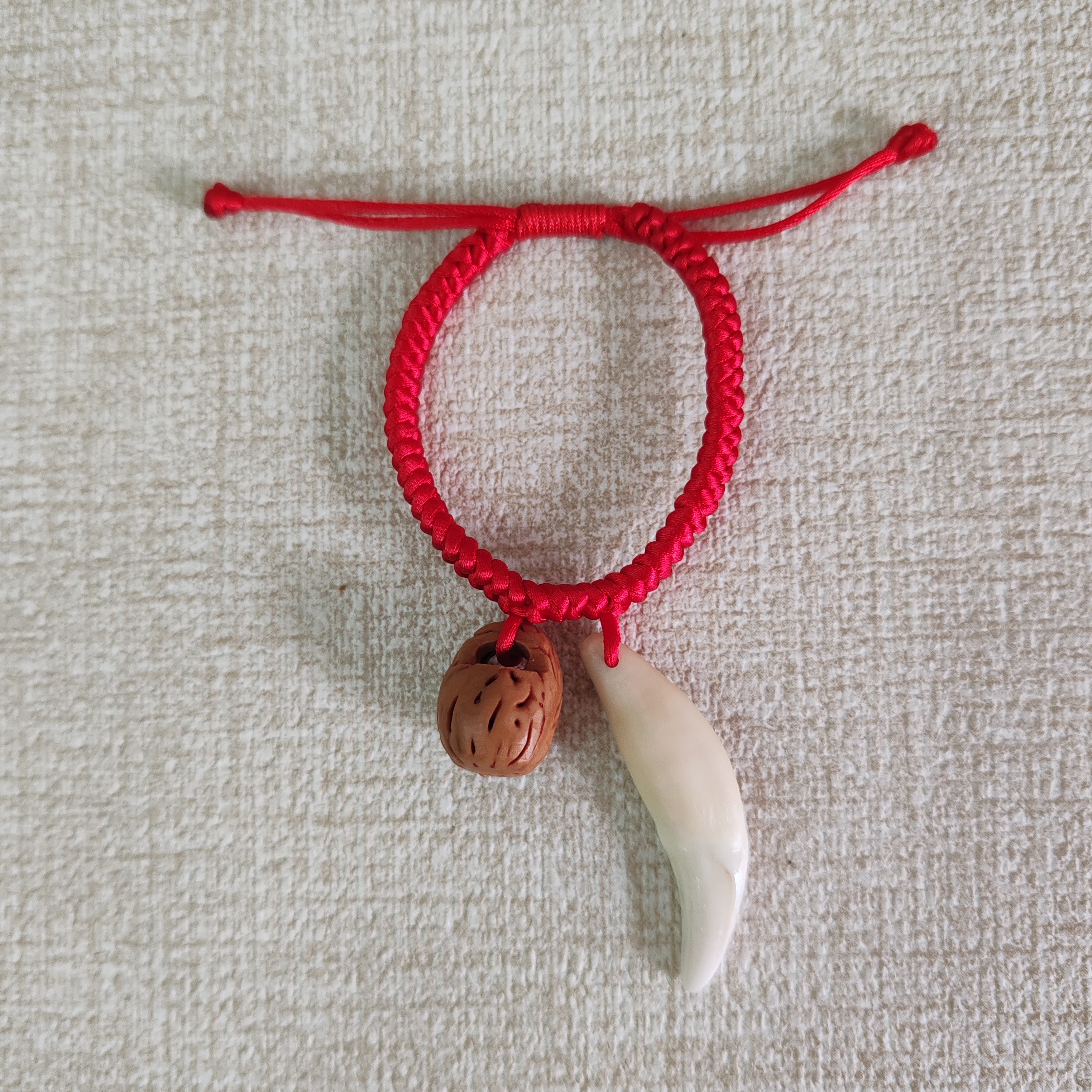 非金属布艺手链 野生毛桃核桃篮红绳手链可调节纯手工编织婴儿童