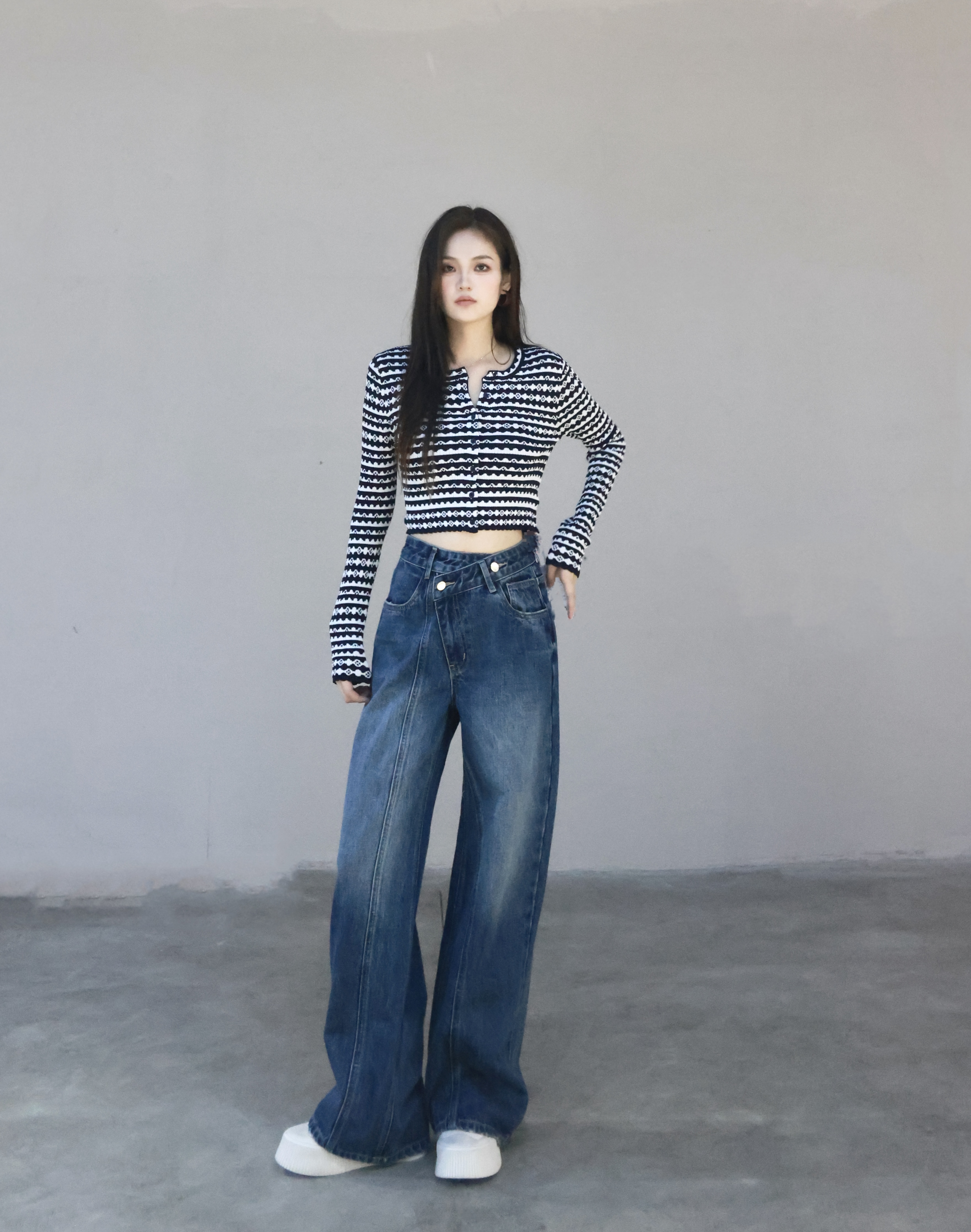 2025秋冬新款窄版阔腿牛仔裤高定设计高腰显瘦牛仔裤9092#