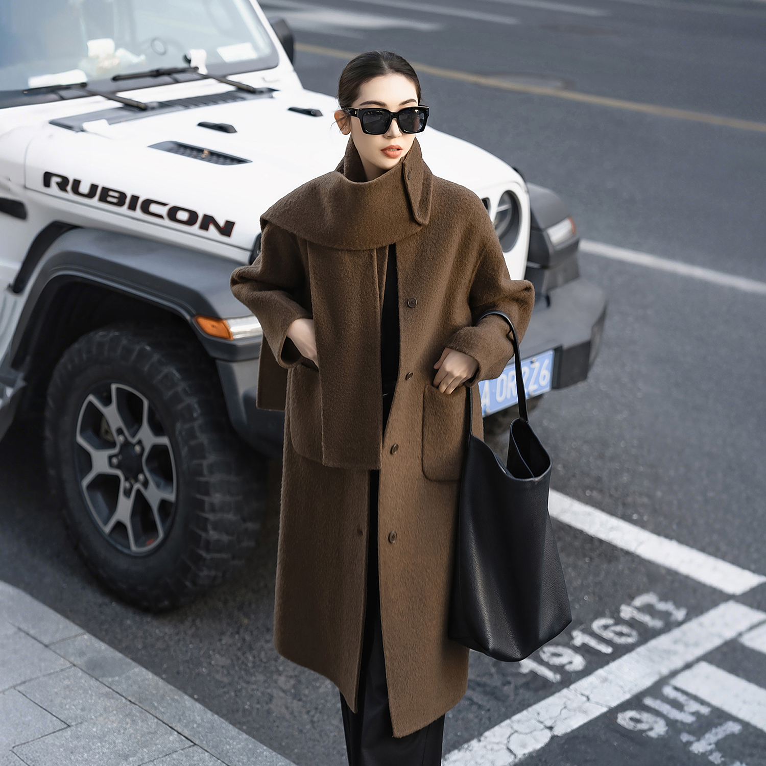 秋冬季百搭爆款时尚加厚羊毛呢宽松显瘦过膝大衣女