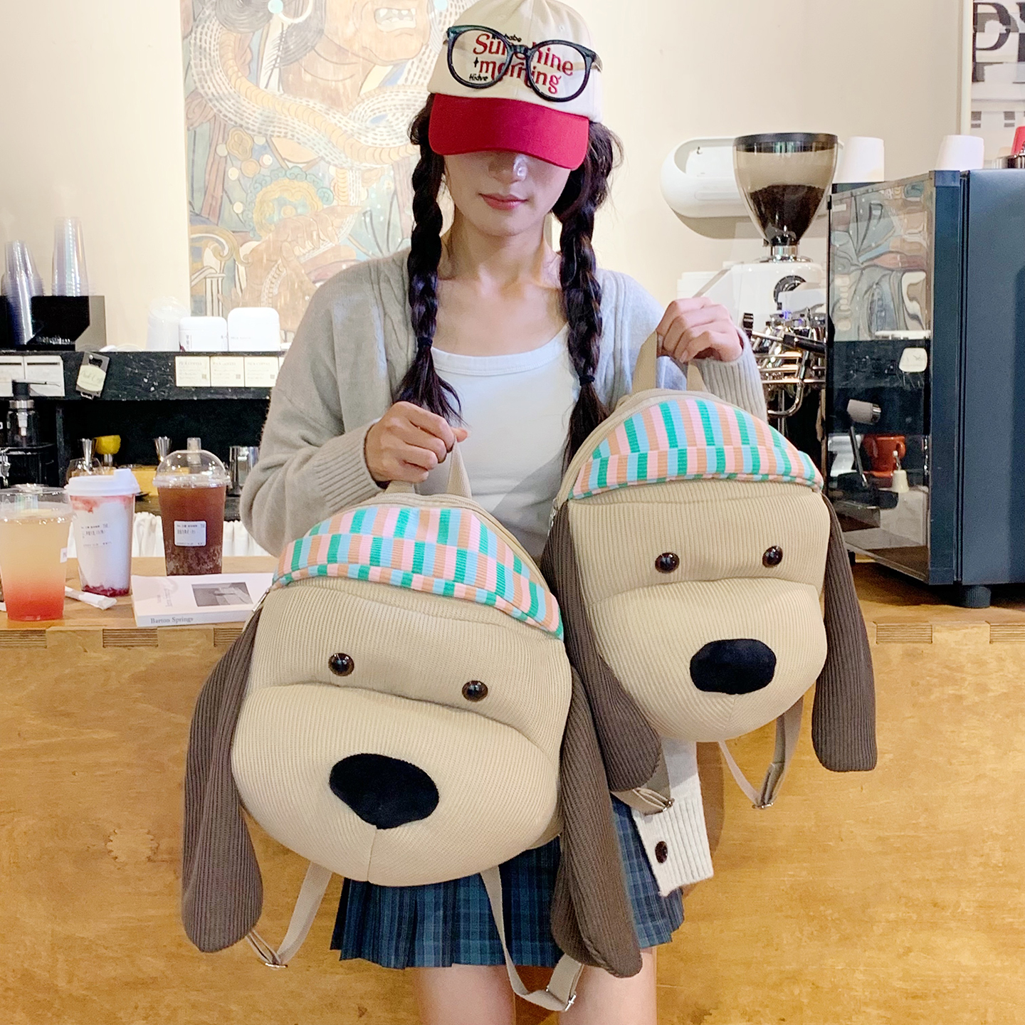 2025新款可爱小狗双肩包儿童出行大容量双肩背包女毛绒大狗书包男