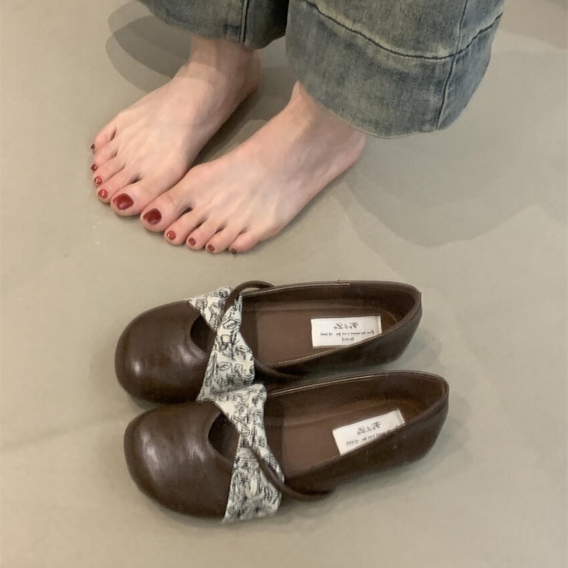 学生软底小皮鞋女童棕色2025新款玛丽珍鞋女童春秋女孩单鞋配裙子