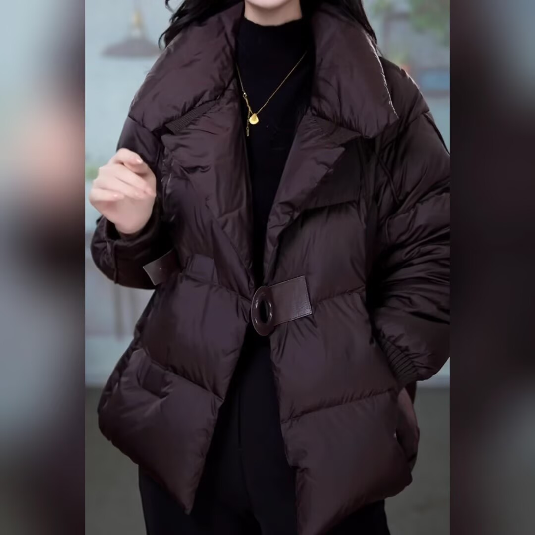 时尚设计师短款白鸭绒羽绒服2025冬季新款加厚保暖气质外套
