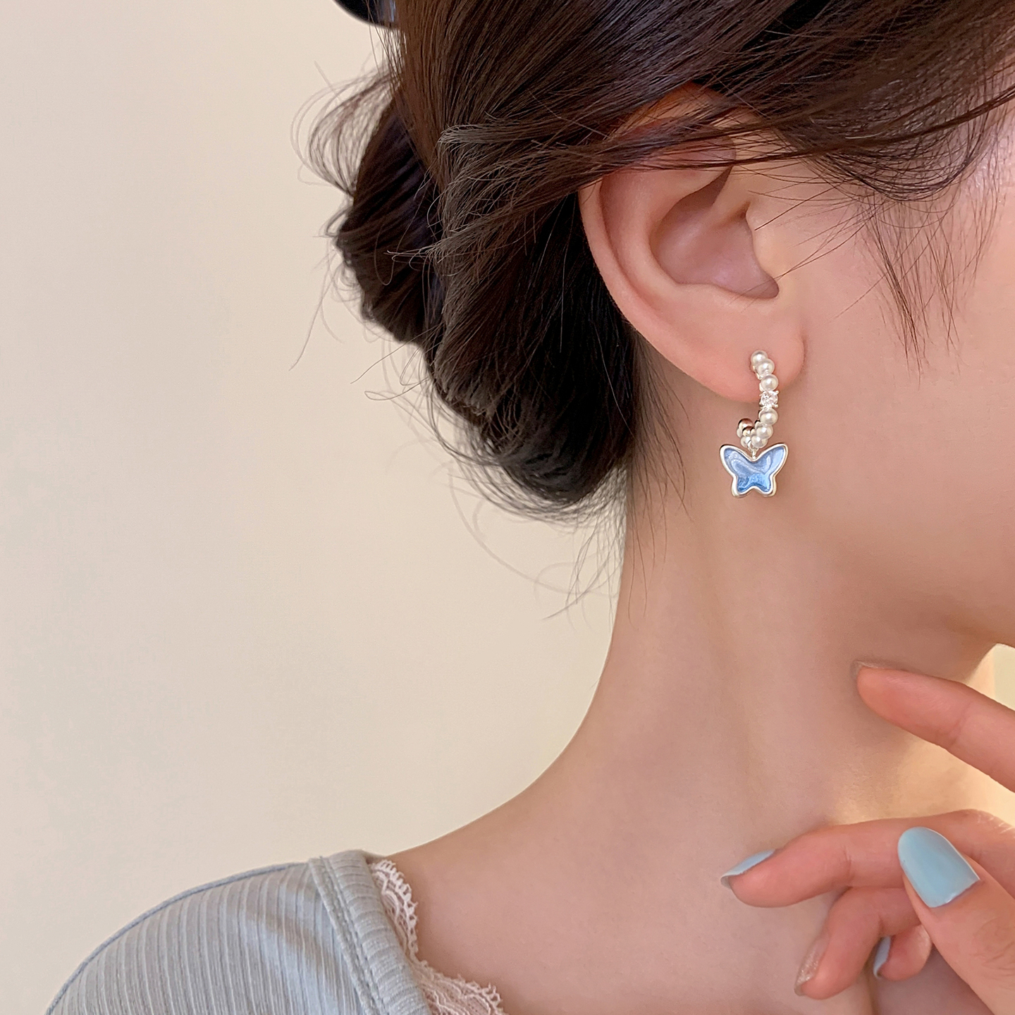 足银仿珍珠耳饰 999银针蝴蝶耳环轻奢气质ins小众设计耳钉女甜美