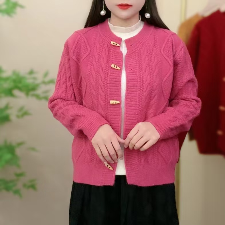 秋冬新款加厚复古设计牛角扣针织毛衣外套上衣麻花开衫宽松慵懒风