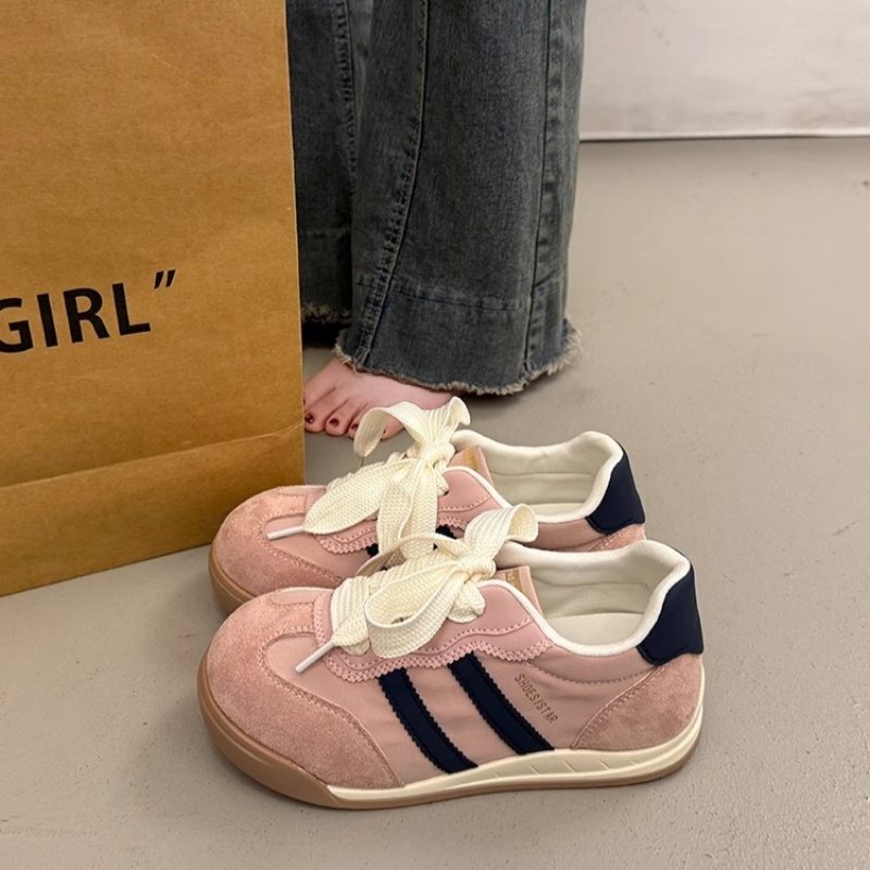 百搭厚底小白鞋女爆款板鞋2025超火新款夏德训平底休闲运动面包鞋