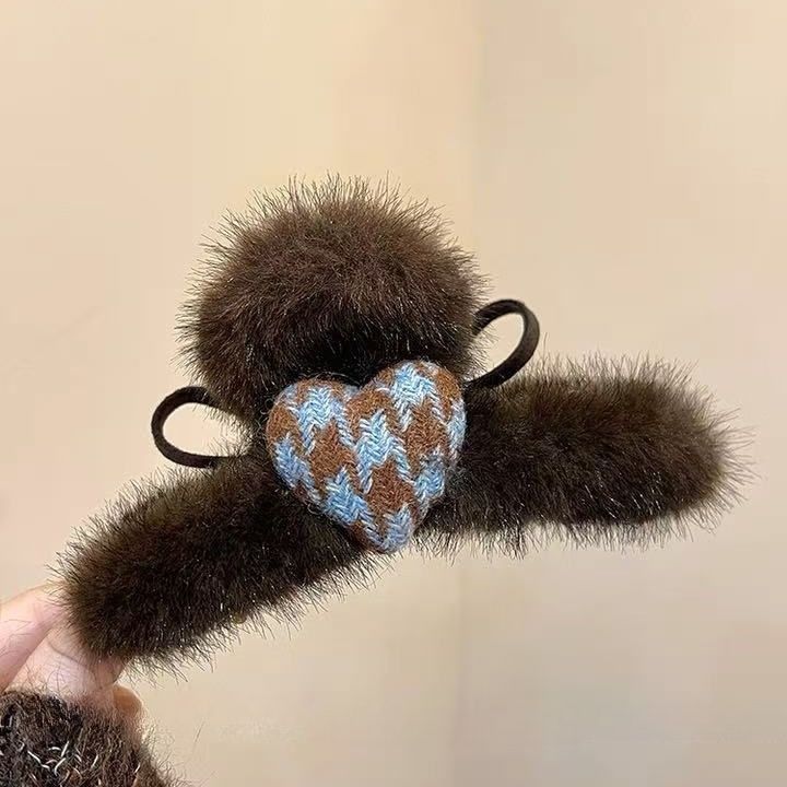 2025新款爆款高级鲨鱼夹秋冬复古格纹爱心发量多盘发夹后脑勺发饰